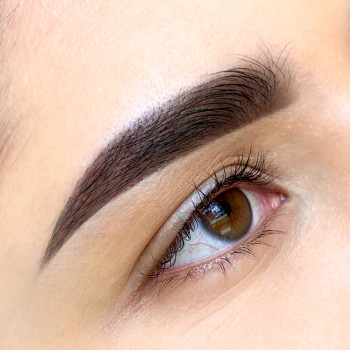 Естетика брів
                    Визажист Марина Хуст