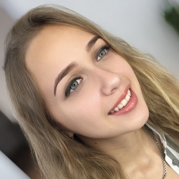 Коррекция и окрашивание бровей
                    Мастер перманентного макияжа Ирина Кропивницкий