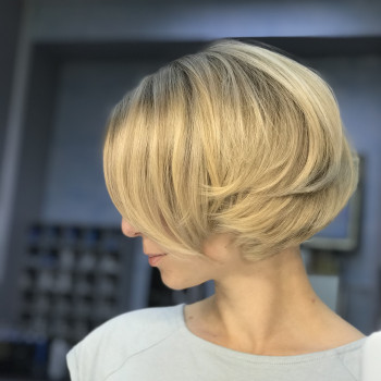 Стрижка жіноча