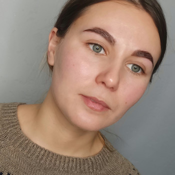 Корекція і фарбування брів
                    Визажист Катерина Львов