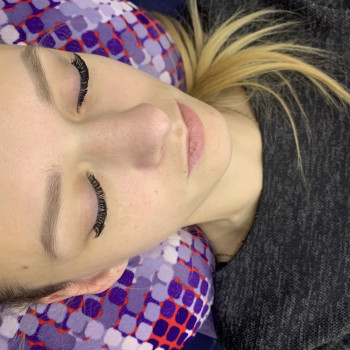 Наращивание ресниц 4-5 д
                    Лешмейкер Екатерина Киев