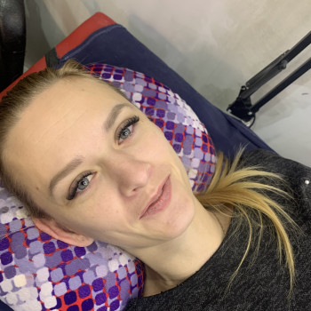 Наращивание ресниц 4-5 д
                    Лешмейкер Екатерина Киев