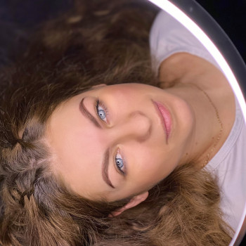 Юлия Омельченко, Вишневе Фото - 15