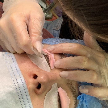 Ламінування вій
                    Майстер перманентного макіяжу Александра Кривий Ріг