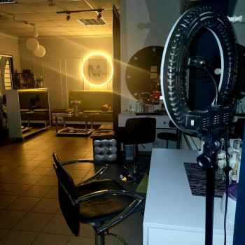 Збільшення губ
                    Салон краси MM Studio Тернопіль