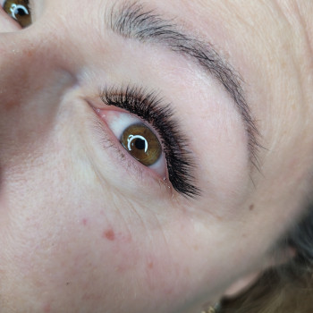 Нарощення вій
                    Салон краси MM Studio Тернопіль