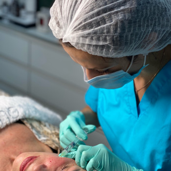 Биоревитализация
                    Дерматолог косметолог Анна Одеса