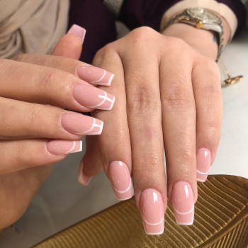 Нарощування нігтів Гель / Акрил / Полігель
                    Салон краси НоготОк Київ