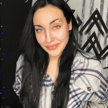 Пирсинг брови или переносицы (бридж)
                    Мастер по пирсингу Дарья Одесса