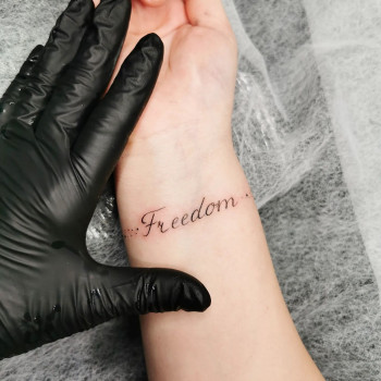 Татуировка
                    Студія татуажу Viva Forever Кривий Ріг