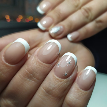 Манікюр + Гель-лак
                    Перукар-візажист Дарья Запоріжжя