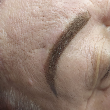 Пудрові напилення брівок виглядає натурально і без болю ☝️