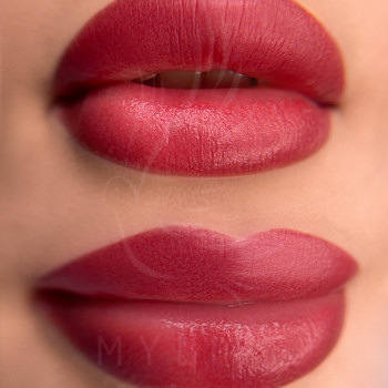 Акварельный татуаж губ