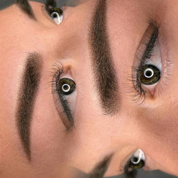 Перманентний макіяж брів у пудровій техніці