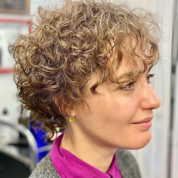 Завивка волос - химическая и био
                    Парикмахер-модельер Наталья Запорожье