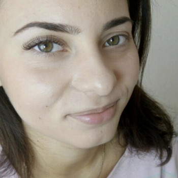 Анна Братунь, Вишневе Фото - 6