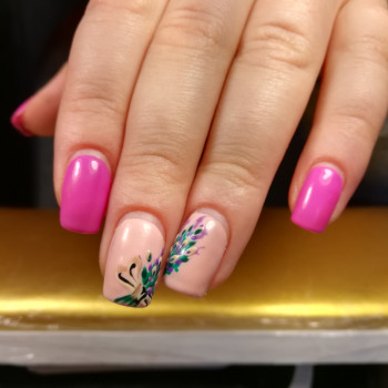 Покрытие ногтями больше месяца