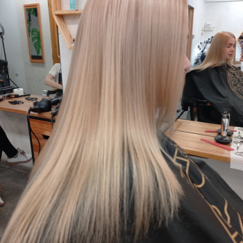 Блонд від майстра Олени??