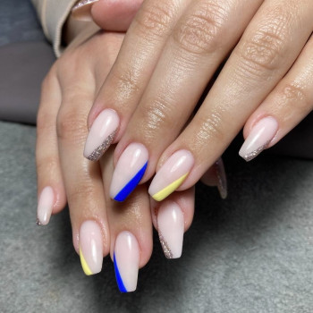 Фото з портфоліо майстра Элина Кошляк (майстер манікюру, Дніпро)