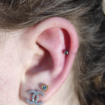 Тату Пирсинг Хеликс, фото - Салон краси Иленто