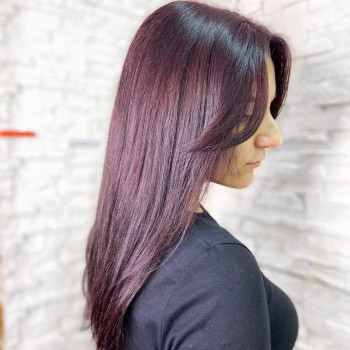 Фиолетовый цвет волос баклажановый окрашивание, фото - Салон красоты Fargo