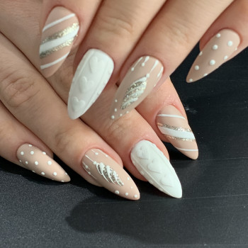 Манікюр
                    Салон красоты Світлани Кирток Киев