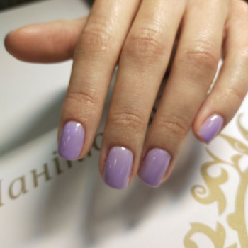 Однотонный (монохромный) маникюр лиловый, фото - Салон красоты Миледи