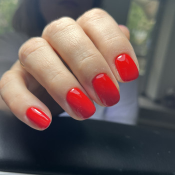 Зняття манікюр покриття
                    Мастер маникюра Дарья Киев