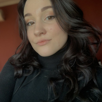 Манікюр/покриття/нарощення
                    Майстер манікюру Оля Черкаси