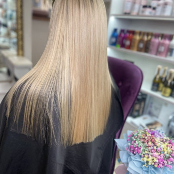 Зачіска вечірня (з митям і термозахистом L’Oreal) – 60 хв.
                    Салон красоты Миледи Львов