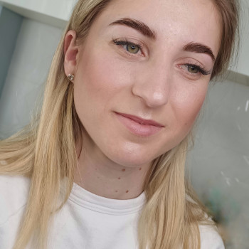 Корекція і фарбування брів
                    Визажист Катерина Львов