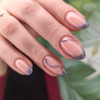 Манікюр з гелевим покриттям