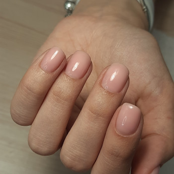 Комплекс: зняття + чистка + покриття гель-лаком
                    Майстер манікюру Надія Львів