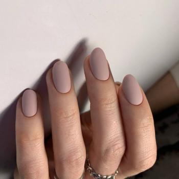 Манікюр, фото - нігтьова студія Люди Beauty Оболонь