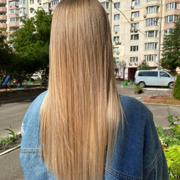 Фарбування з освітленням, шатуш
                    Салон красоты Fargo Киев