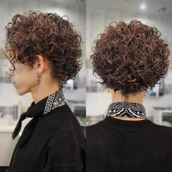 Мужская завивка волос
                    Парикмахер Елена Харьков