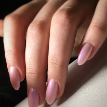 Апаратний манікюр з покриттям