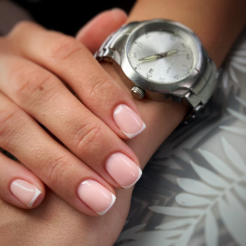 Апаратний манікюр + французький