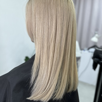 Сложное окрашивание
                    Перукар-колорист Ирина Вишневе