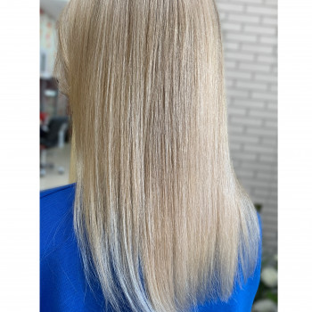 Фарбування волосся любої складності
                    Парикмахер-колорист Ирина Винница