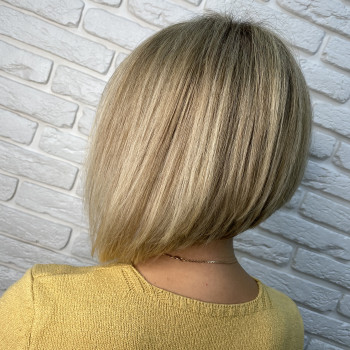 Шатуш Еір-тач Фарбування в техніці
                    Перукар Тетяна Ірпінь