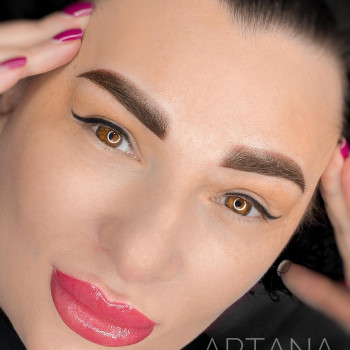 Перманентный макияж
                    Майстер перманентного макіяжу Анастасия Дніпро