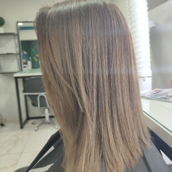 Холодный ботокс для волос
                    Парикмахер-колорист Олеся Днепр