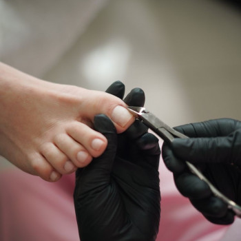 Педикюр мужской
                    Мастер маникюра Ольга Киев