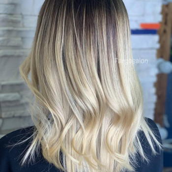 Фарбування з освітленням, шатуш
                    Салон красоты Fargo Киев