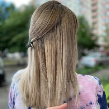 Фарбування з освітленням, шатуш
                    Салон красоты Fargo Киев