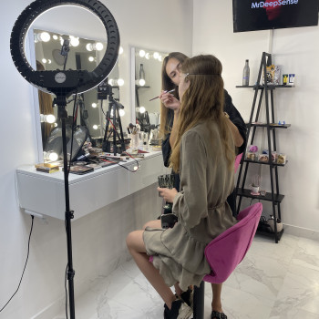 Аренда рабочего места для Бровиста/Визажиста
                    Салон краси MOONMOOD Одеса