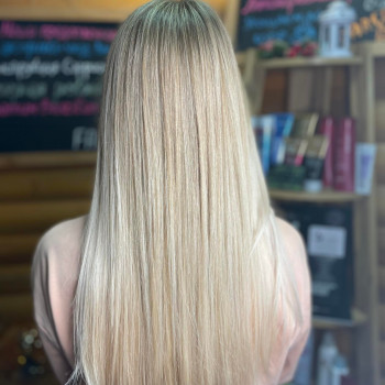 Фарбування з освітленням, шатуш
                    Салон красоты Fargo Киев