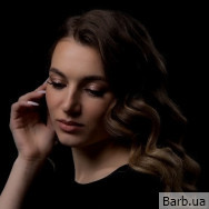 Майстер манікюру Дина Ужгород,