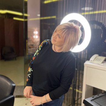 Стрижка женская
                    Парикмахер-стилист Татьяна Киев